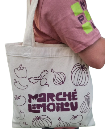 Tote bag